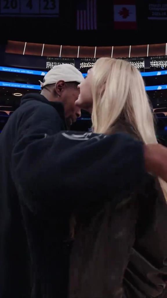 卡梅倫布林克這大長腿，KD都得多看幾眼